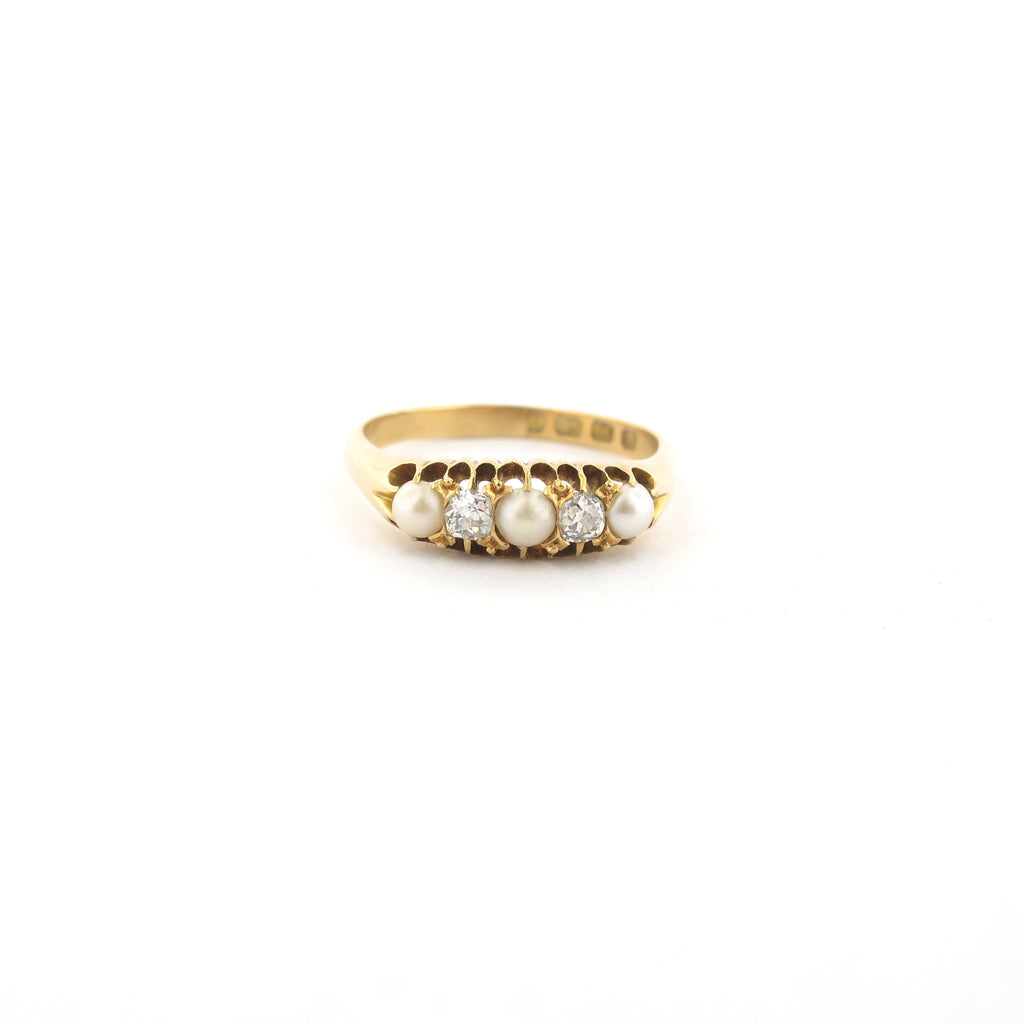 Antique 18ct yellow gold diamond and pearl set ring